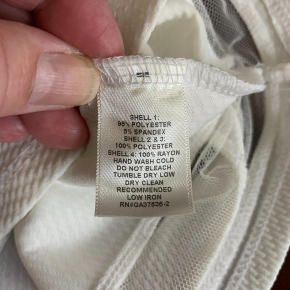 Monteau LA White Dress - Picture 16 of 16